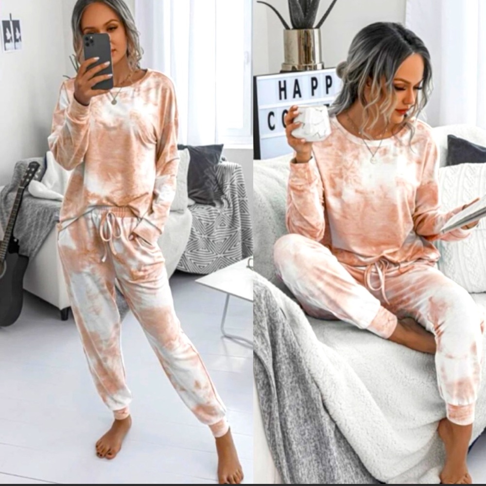 Lay Low 2 piece tie dye soft set